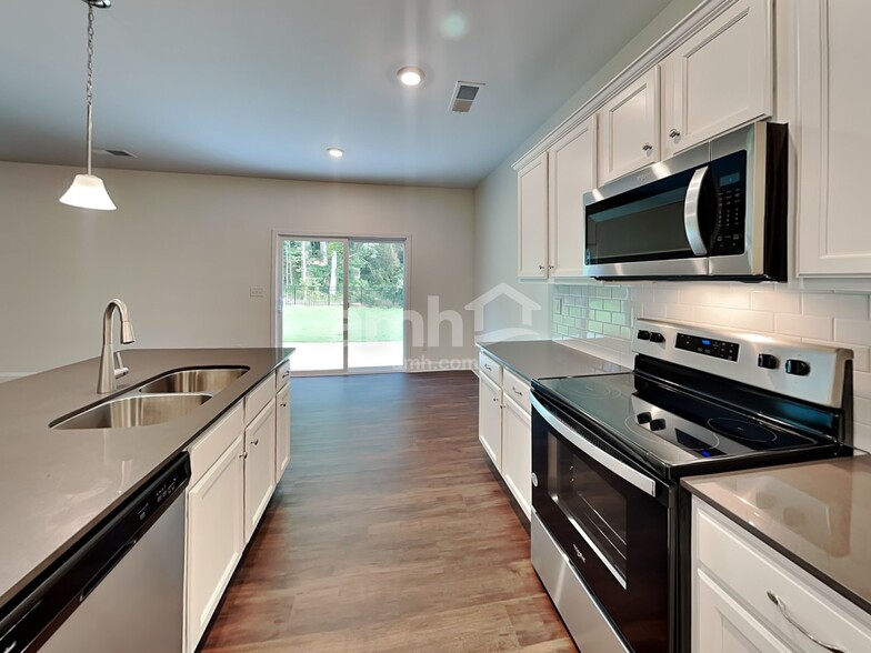 Building Photo - 7325 Garrett Ct