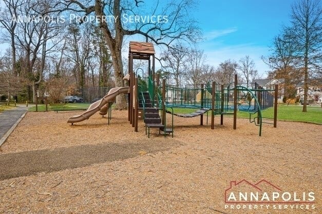 Building Photo - 803 Dodge Ash Trail