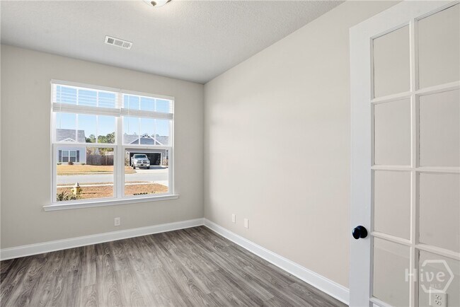 Building Photo - 105 Danielle Loop