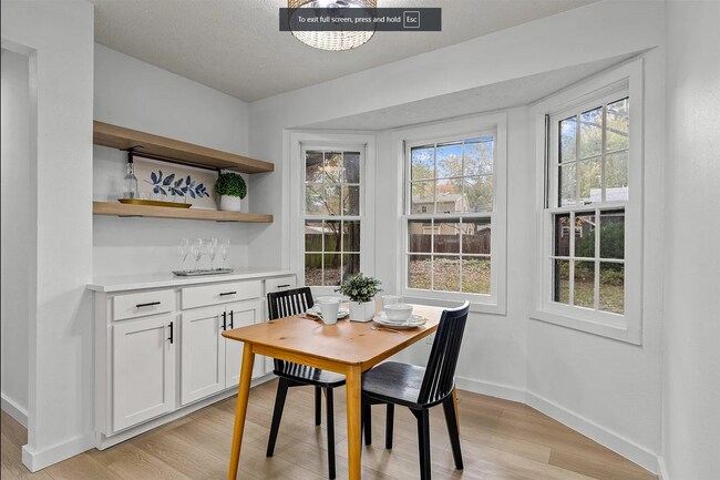 Building Photo - Welcome to your dream home! 4 bedroom 3 ba...