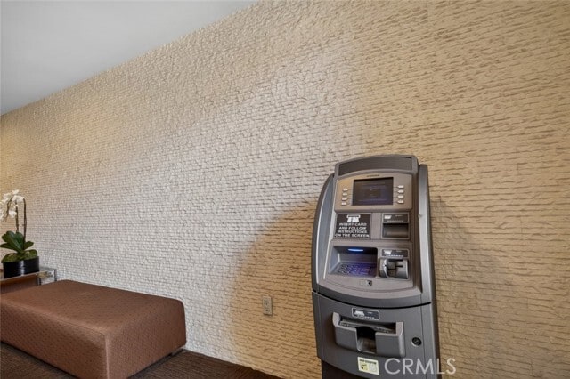 Building Photo - 7250 Franklin Ave