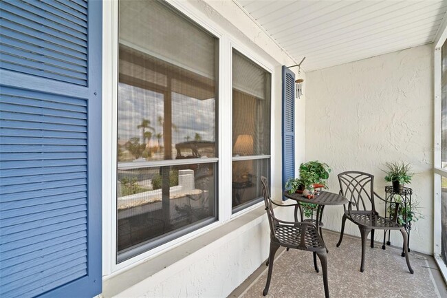 Building Photo - 301 Faircross Cir