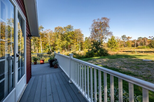 Building Photo - 62 Brush Hill Rd