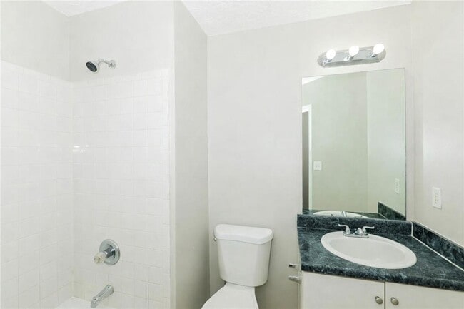 Building Photo - 2107 Sugar Creek Cl