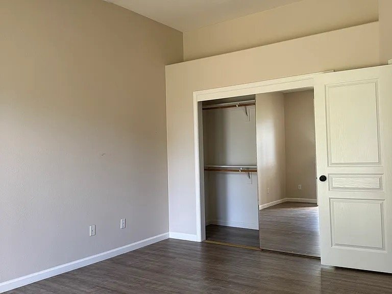 Building Photo - 2591 Frontier Ln