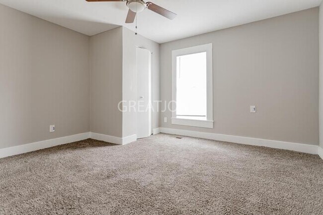 Building Photo - 3920 Meritas Dr