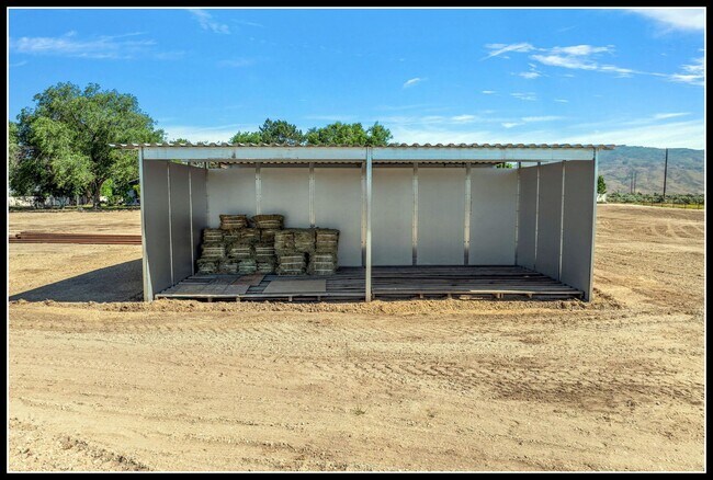 Building Photo - 3 Acre Horse Ranch & Home Rental SE Boise ...