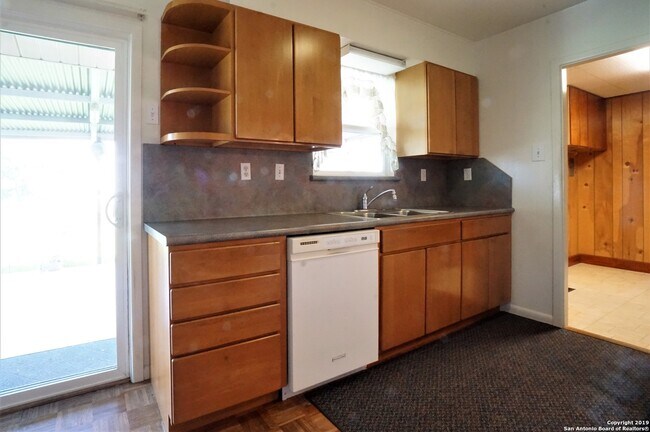 Building Photo - 4626 Newcome Dr