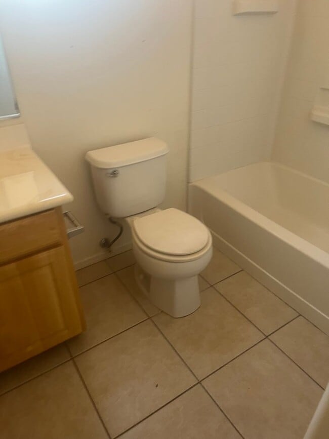 Building Photo - 8342 S Hunnic Dr