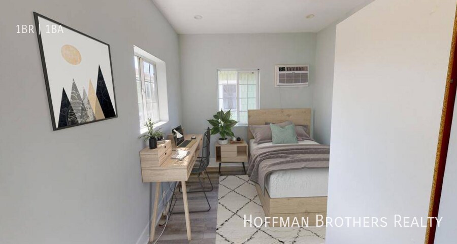 Building Photo - 1334 S Catalina St