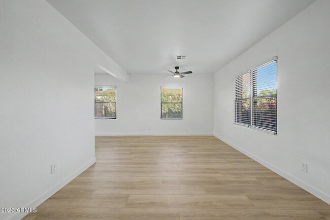 Building Photo - 156 W Highland Ave