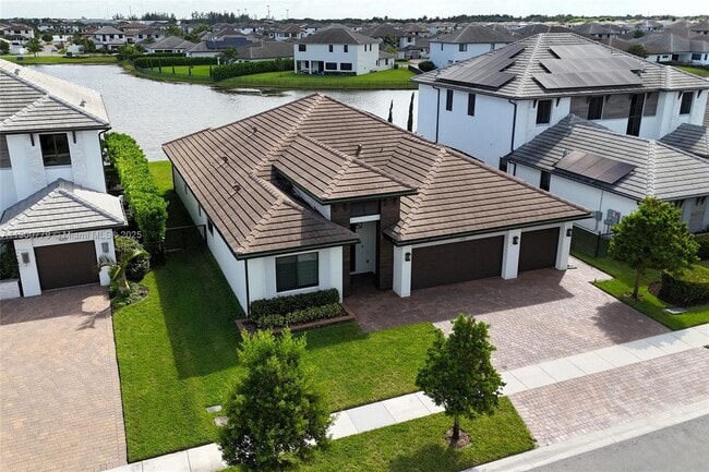 Building Photo - 4221 SW 178th Ave