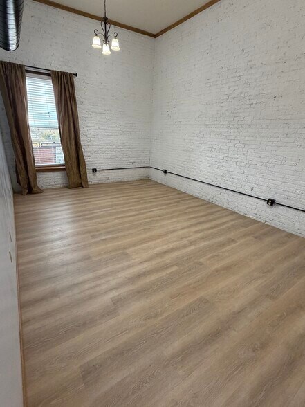 Building Photo - 720 S Marquette St