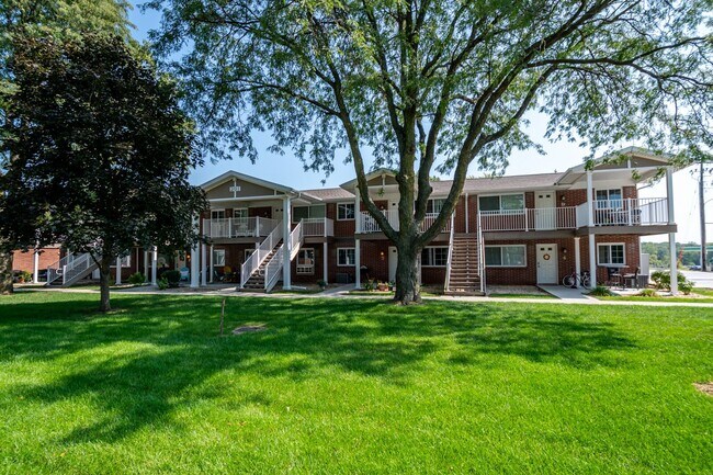 Building Photo - 201 6th St