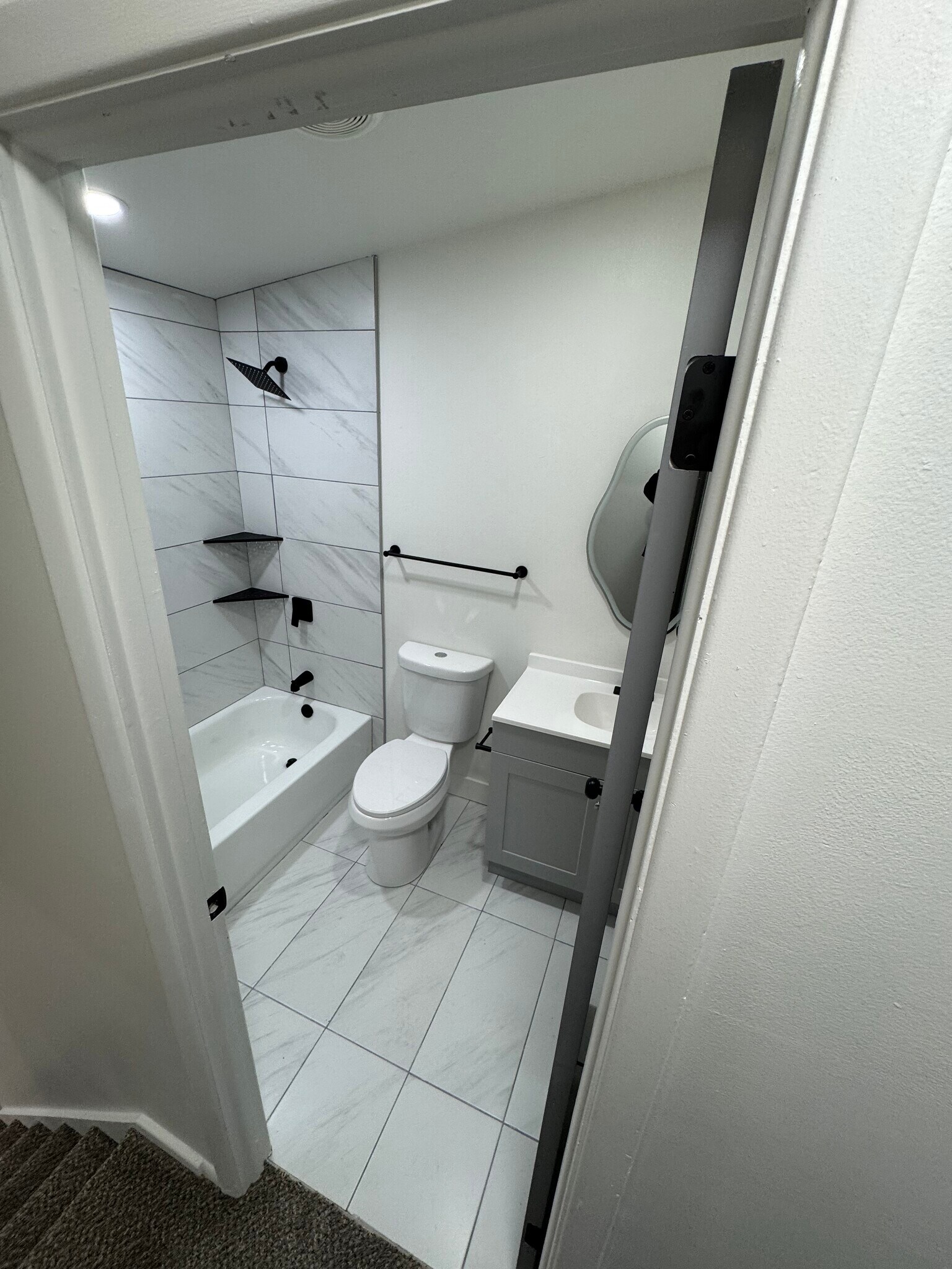 Building Photo - 2171 W Kirkham Way