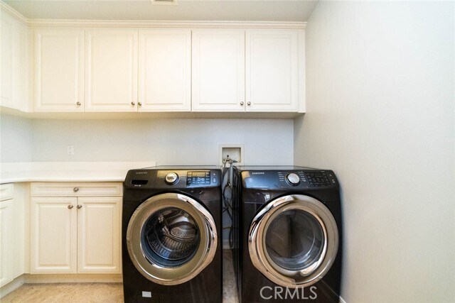 Building Photo - 7 Camellia