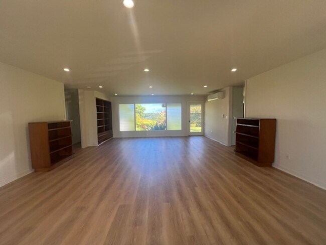 Building Photo - Stunning Newly Renovated Rim Lot in Wahiaw...