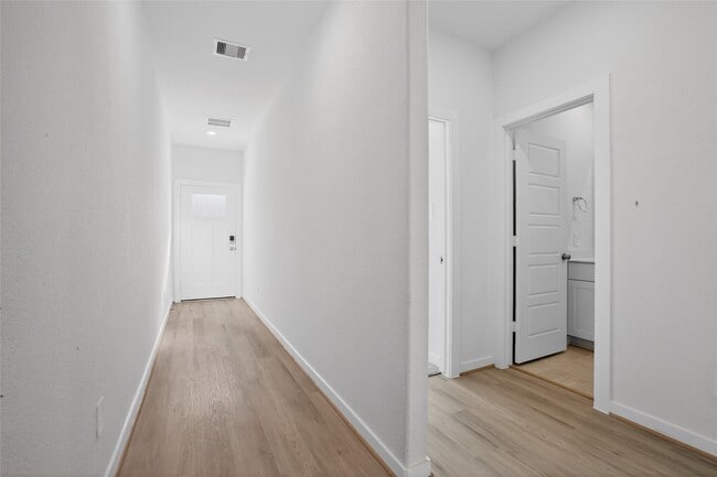 Building Photo - 17882 Stone Ter Ct