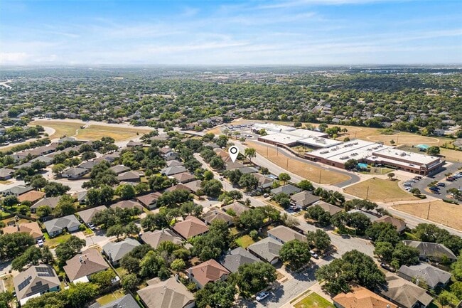 Building Photo - 1508 Lochaline Loop