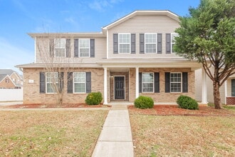 Building Photo - 726 Elderberry Way