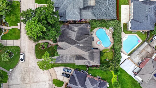 Building Photo - 16410 Emilia Ct