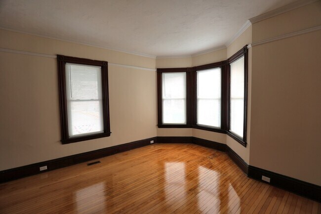 Building Photo - 60 Congress St