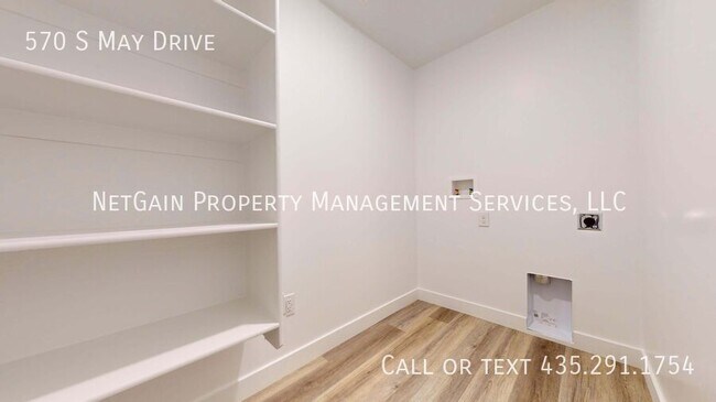 Building Photo - 570 May Dr