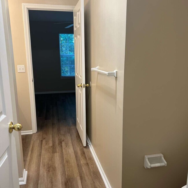 Building Photo - 50 Pebble Beach Cove