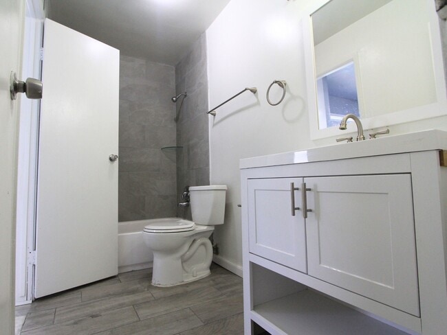 Building Photo - 260 El Dorado Blvd