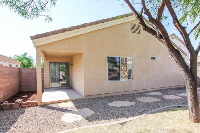 Building Photo - 14821 N 129th Dr
