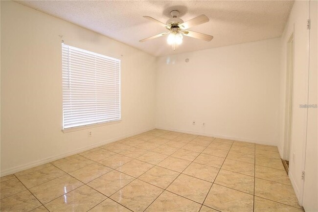 Building Photo - 1069 S Hiawassee Rd