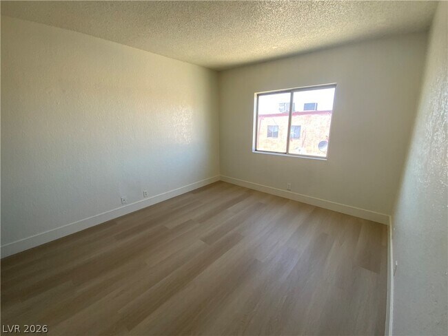 Building Photo - 6994 Issac Ave