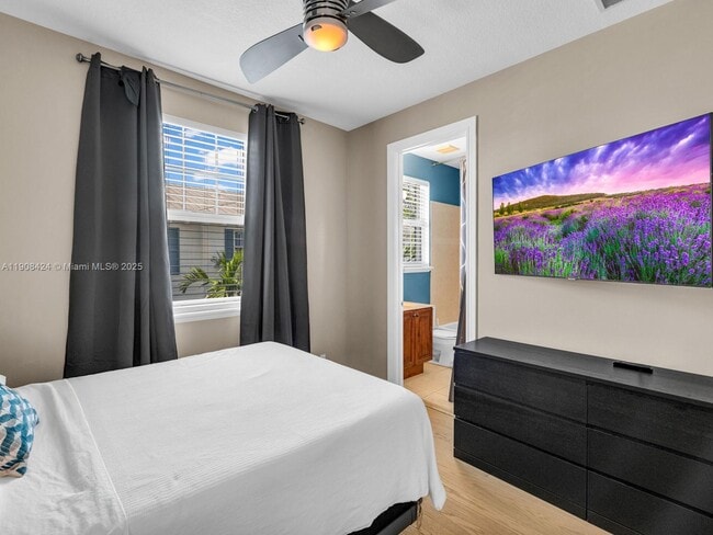 Building Photo - 2249 NE 9th Ave