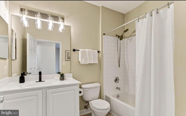 Building Photo - 42480 Rockrose Square