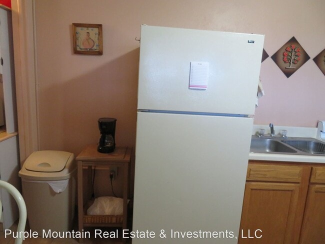 Building Photo - 1 br, 1 bath House - 1812 Louise Circle