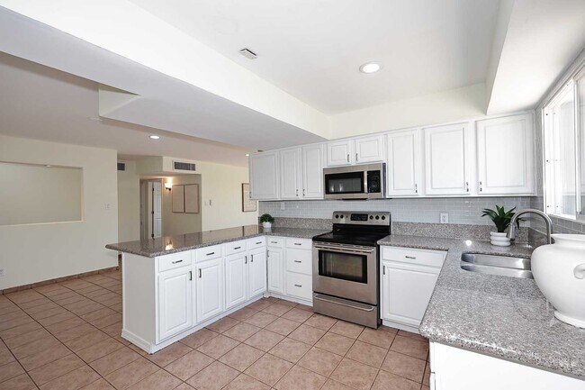 Building Photo - 4031 N 81st Ave