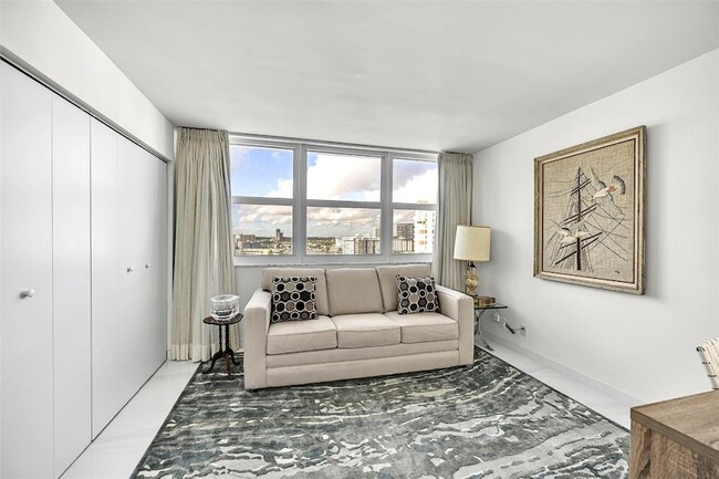 Building Photo - 1880 S Ocean Dr