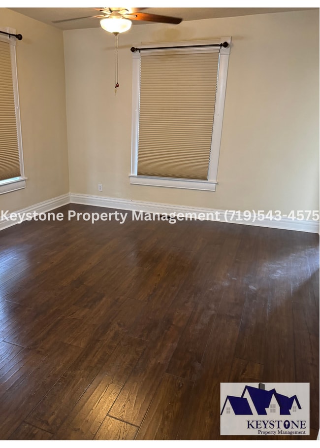 Building Photo - Charming Pet Friendly House 2 Bedroom/1.5 ...
