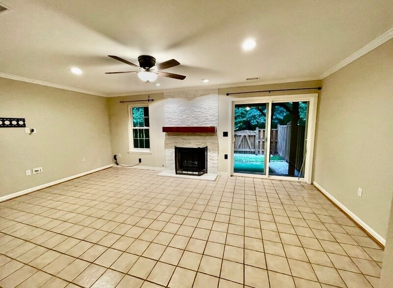 Building Photo - 7877 Wintercress Ln