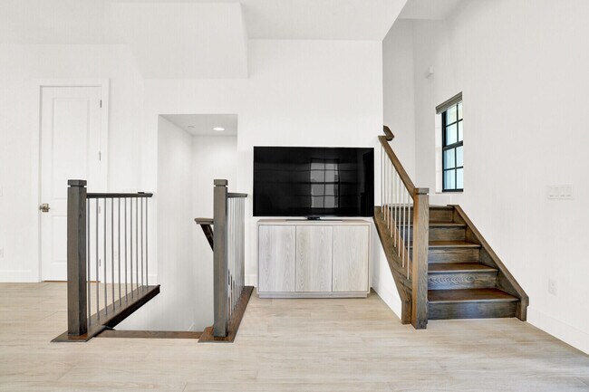 Building Photo - 12711 Machiavelli Way