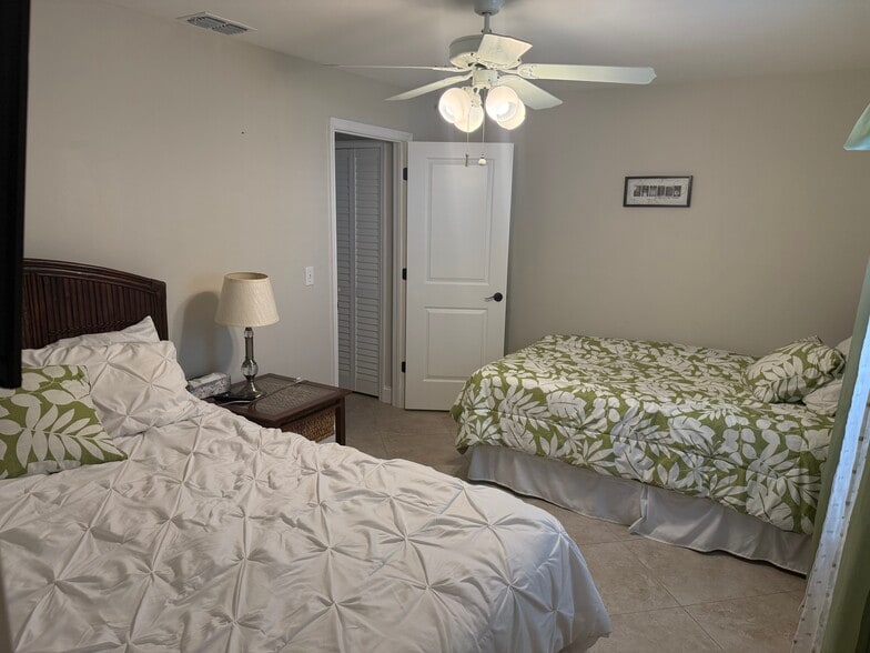 Building Photo - 5118 SW Courtyards Way