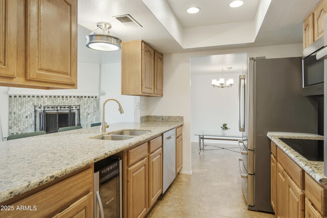 Building Photo - 15218 N 37th Ave