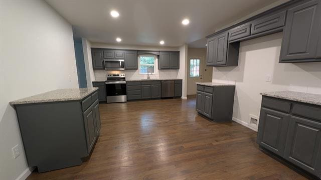 Building Photo - 1406 Eastus Dr
