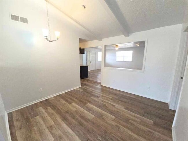 Building Photo - 3224 Lazy Ln