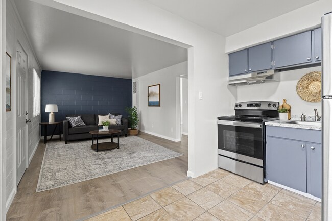 Interior Photo - Gardner Street