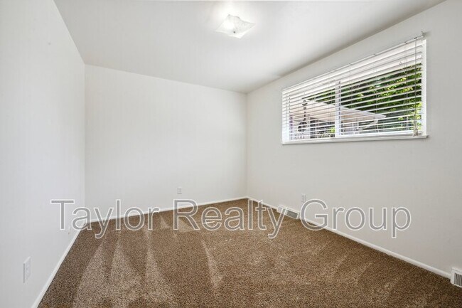 Building Photo - 3685 W 90th Pl
