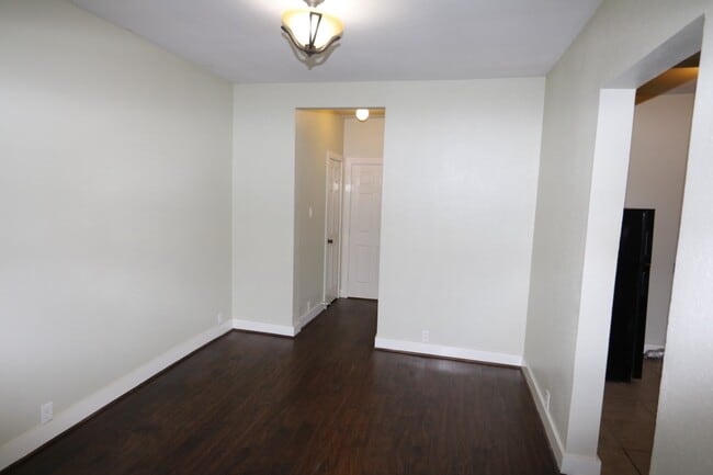Building Photo - 2515 Cleburne St
