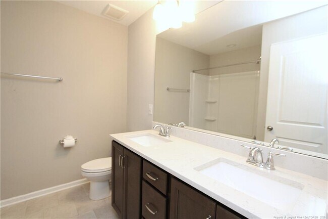 Building Photo - 1043 Myers Point Dr