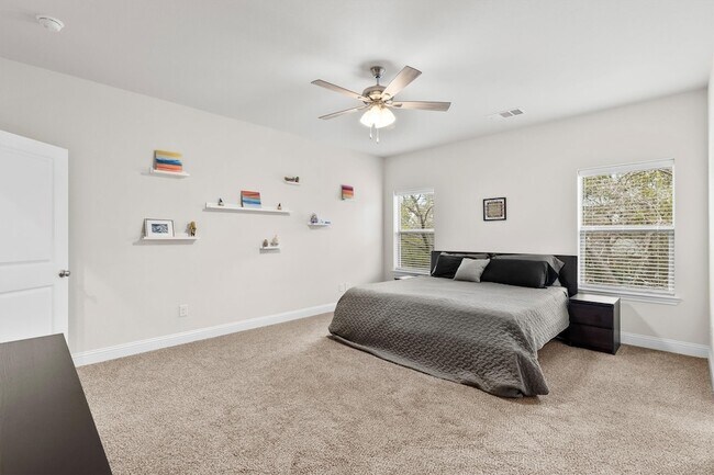 Building Photo - 6329 Mason Ct