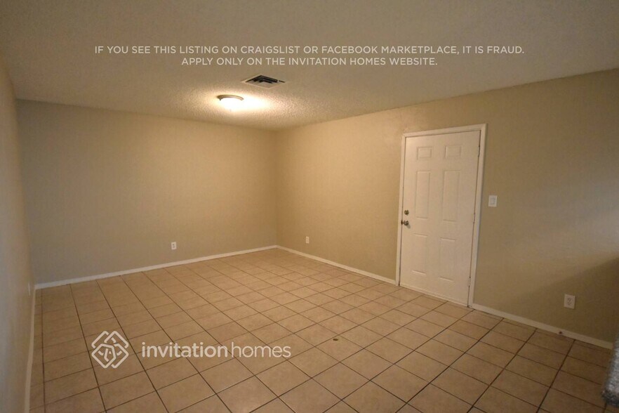 Building Photo - 3623 N 87th Ave
